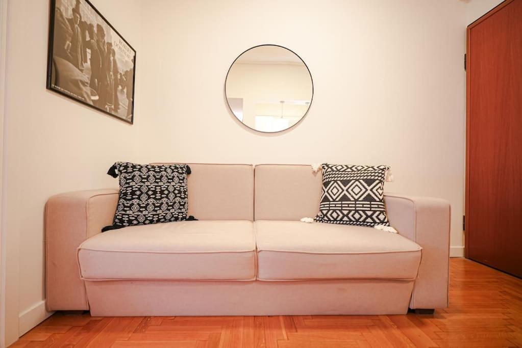 Syntagma Square, 60sqm Dream * Athens